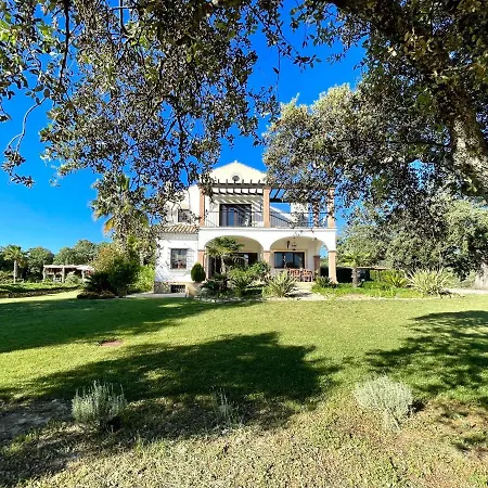Villa Encinas *
